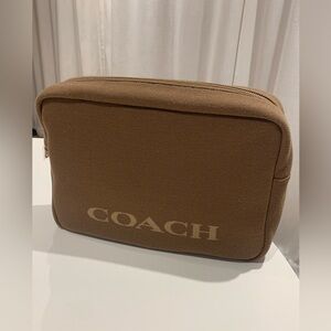 🧸 New Large Coach Tan Travel Toiletry Cosmetic Bag 🧸